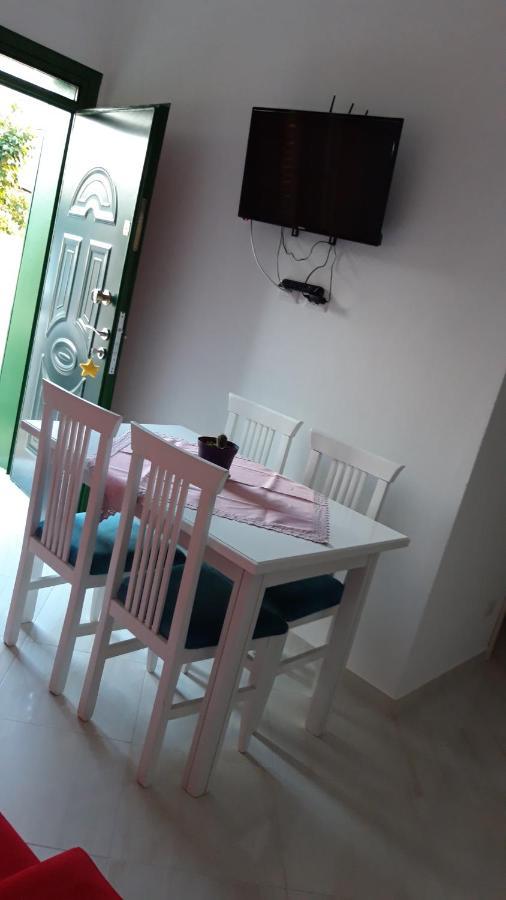 Villa Fredi Orikum Extérieur photo